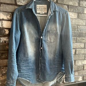 Frank & Eileen Blue Button Down Shirt